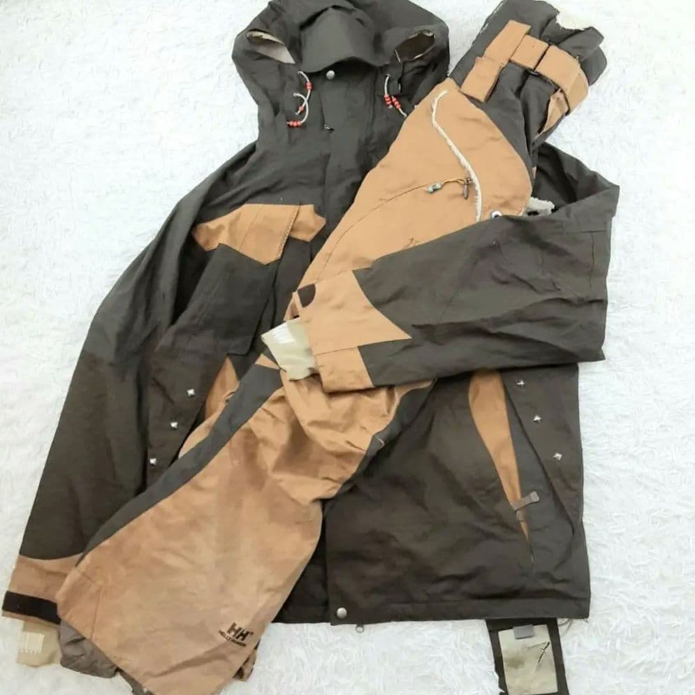 美品◎HELLY HANSEN ヘリーハンセン スキーウェアセットアップ 防水