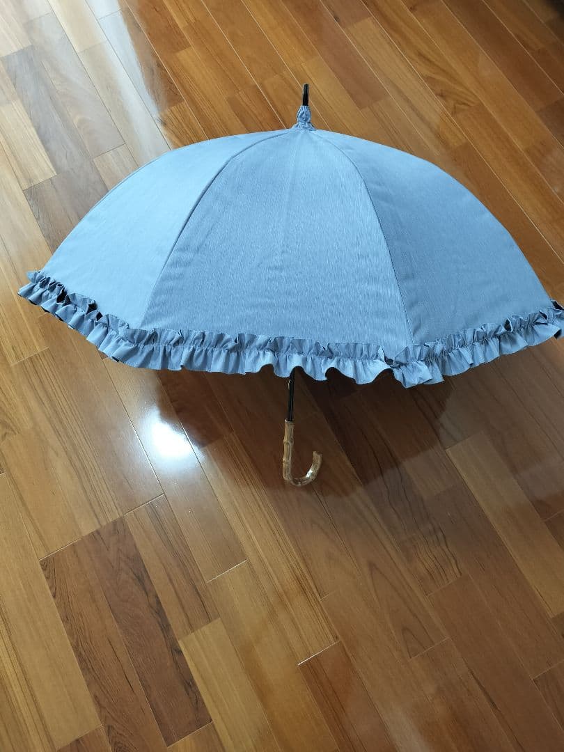サンバリア100　長傘Mサイズ フリル / フロスト