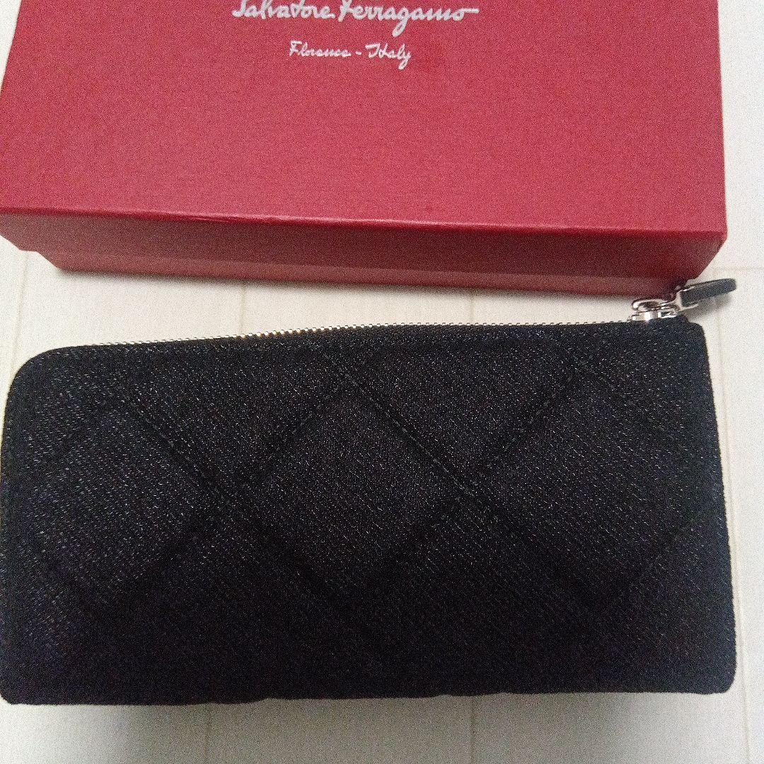 未使用　フェラガモ　財布