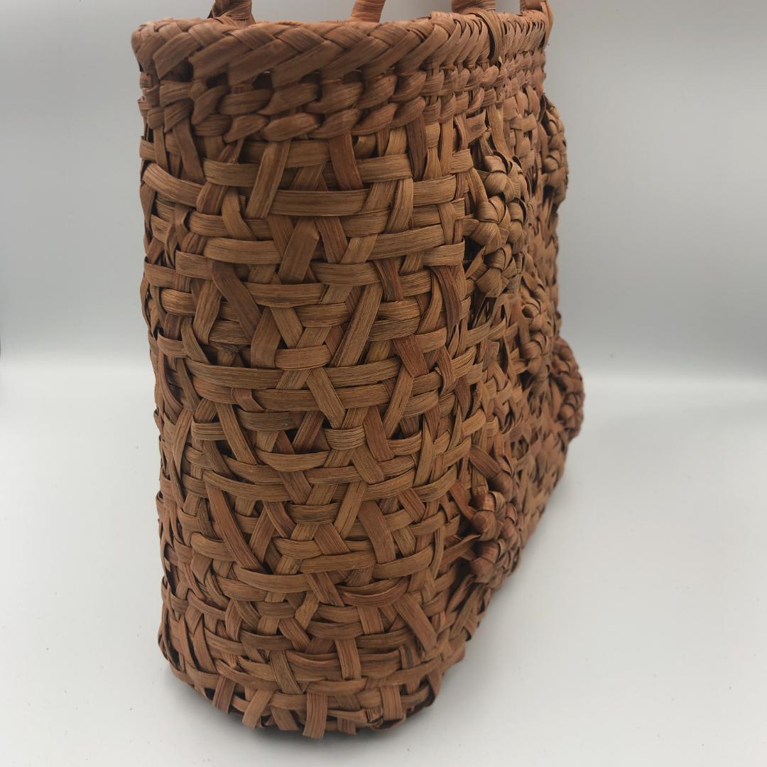山葡萄バッグ　乱れ編み　花編み　内布付　新品　山ぶどう　籠バッグ　ハンドバッグ