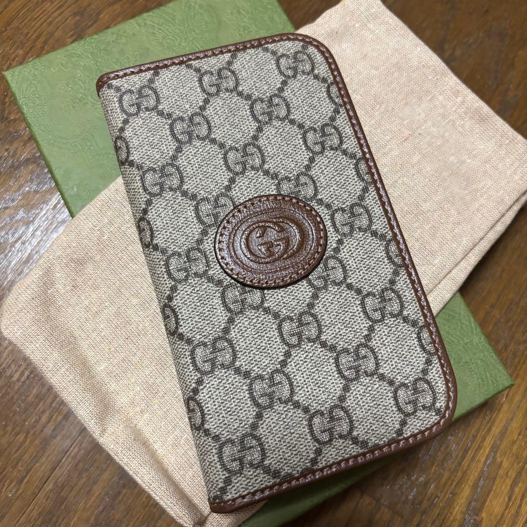 GUCCI グッチ GG ウォレット付き iPhone15 ケース