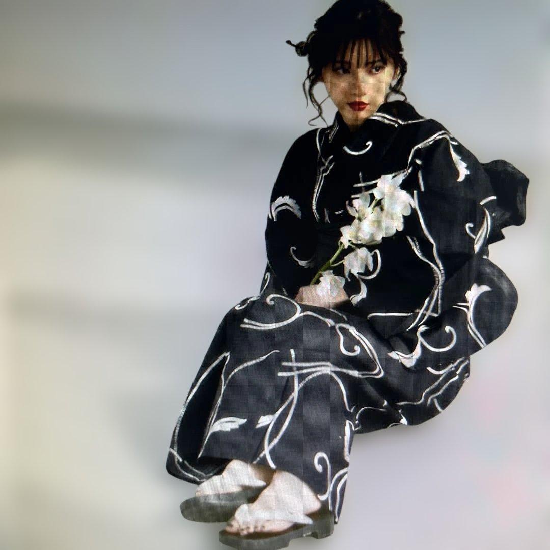 2025年6月新作　最終お値下げ　新品Dita 浴衣5点セット 黒白花柄