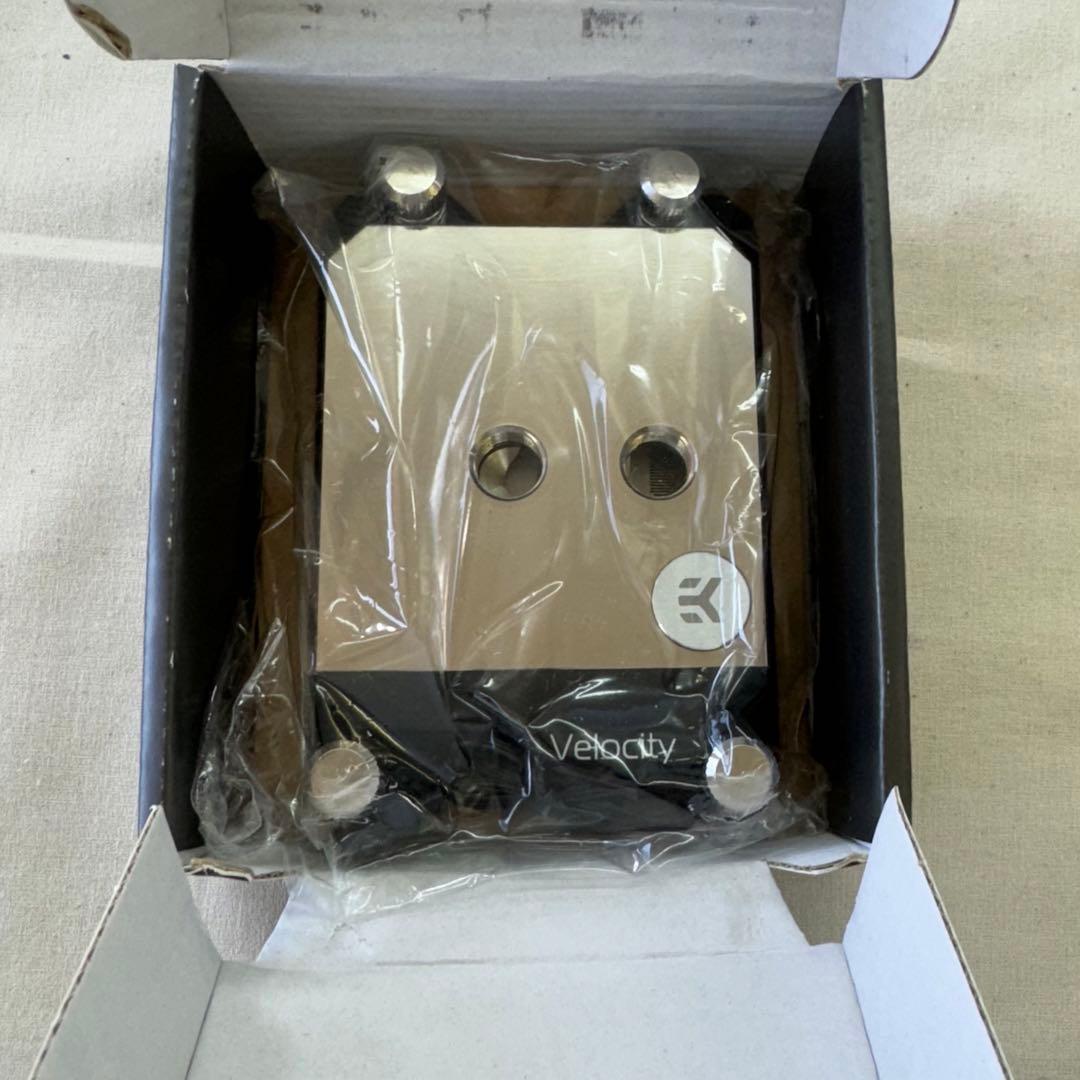 その他 EKWB Velocity sTRX4 D-RGB Full Nickel