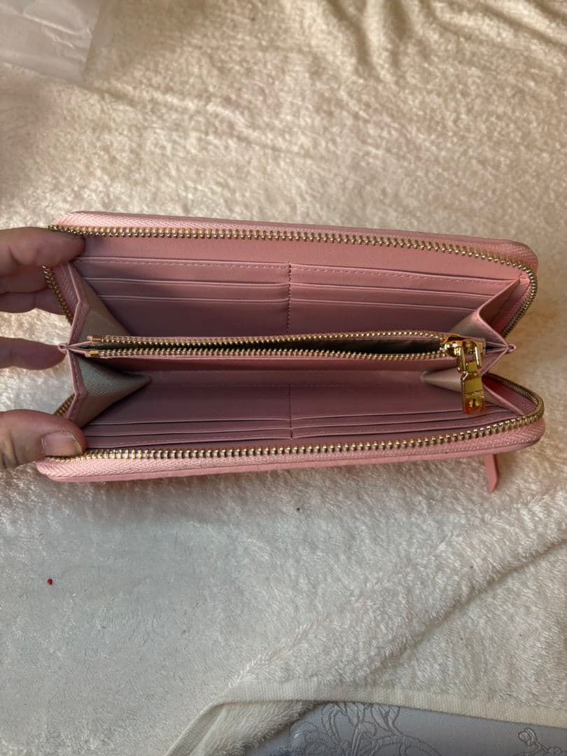新品 MIU MIU キルティング長財布 ピンク