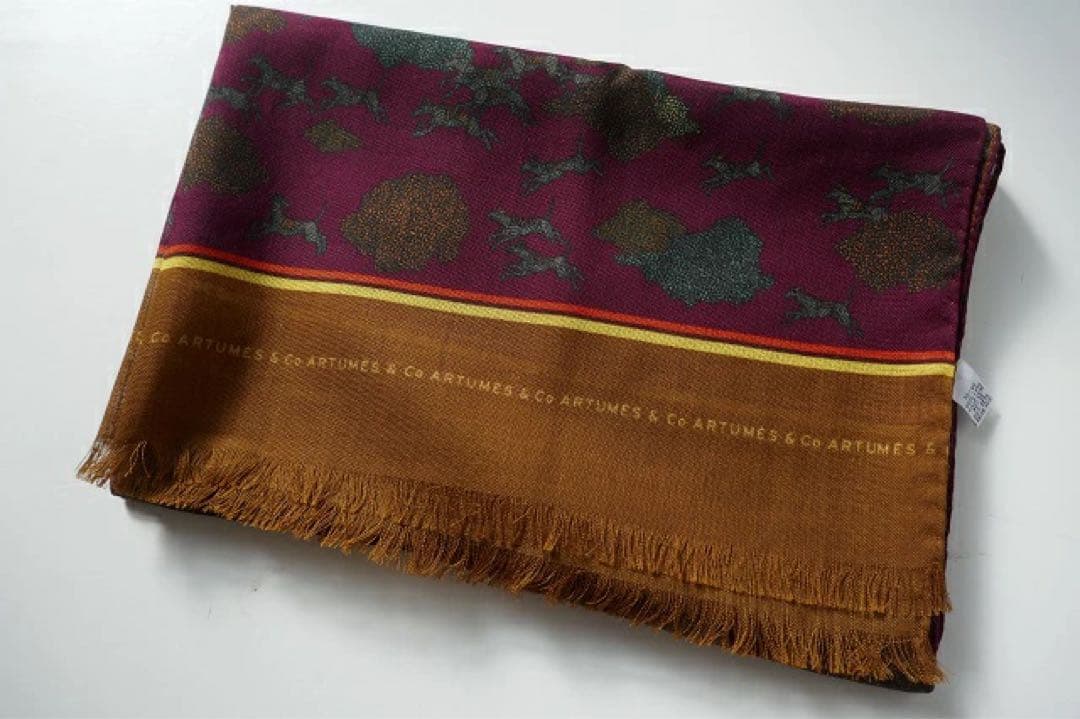 Artumes & Co アルテュメスアンドコー　シルクストール