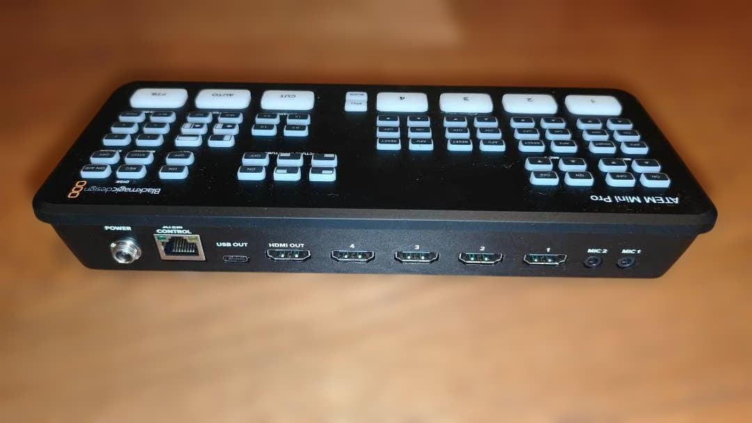 ATEM Mini Pro HDMIスイッチャー