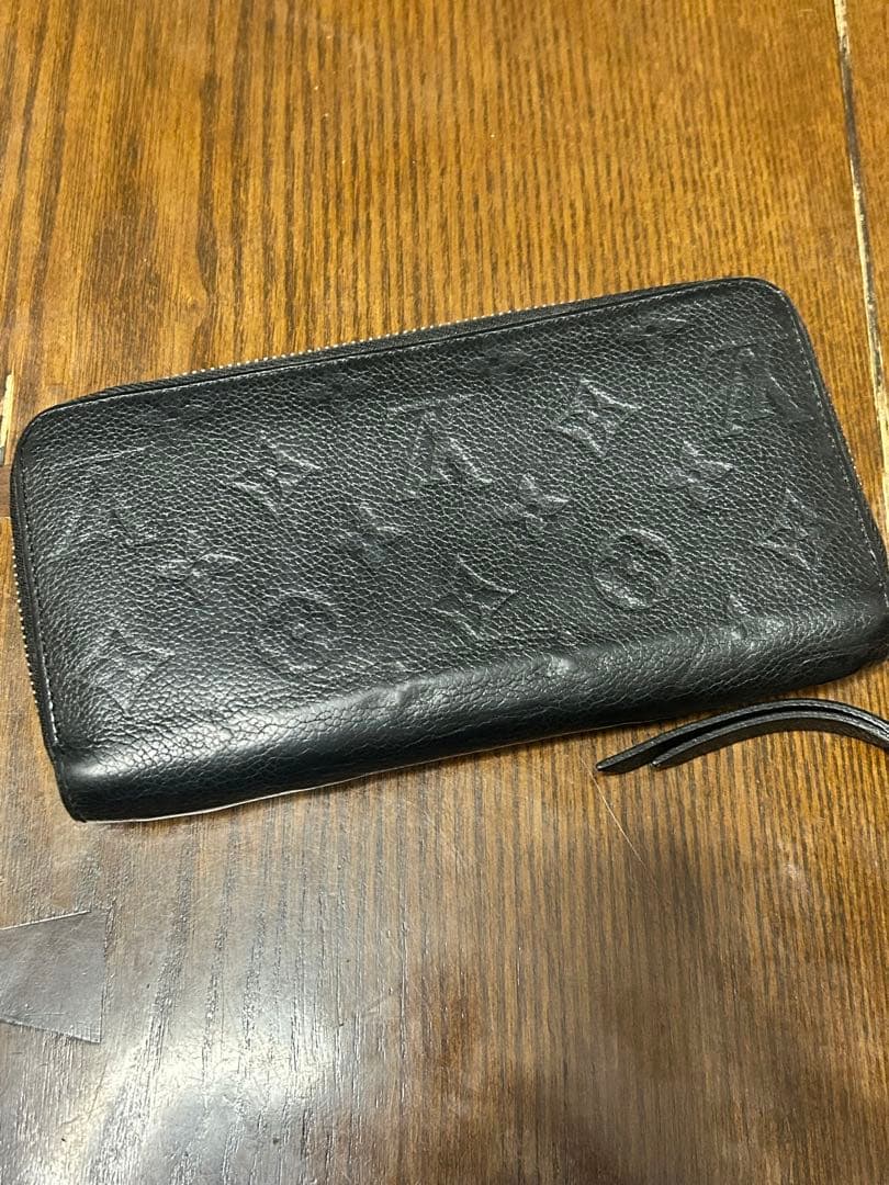 【ゆな】Louis Vuitton ブラック長財布