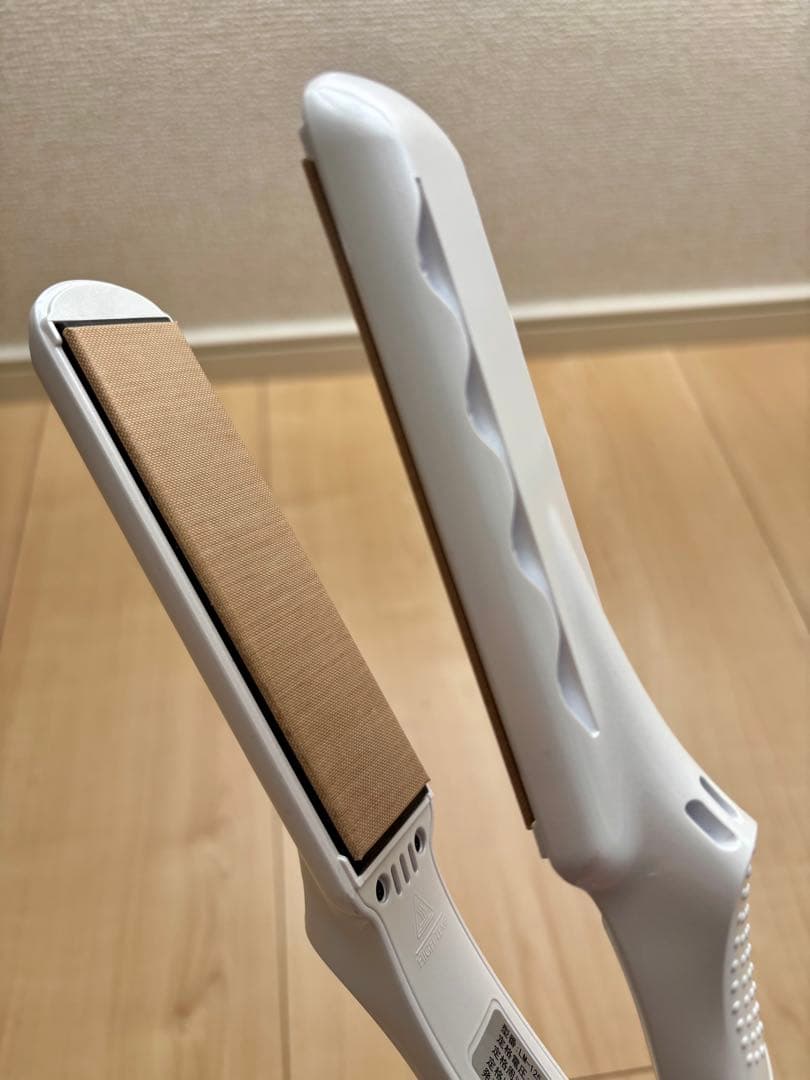 絹女　KINUJO ストレートヘアアイロン 箱無し