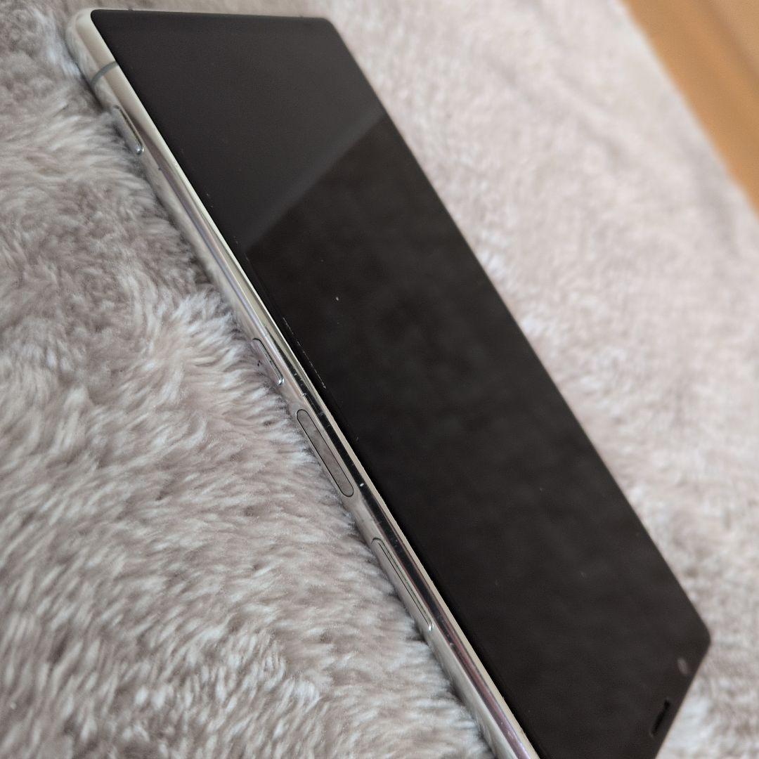 Xperia　901SO スマートフォン本体 軽微な傷あり