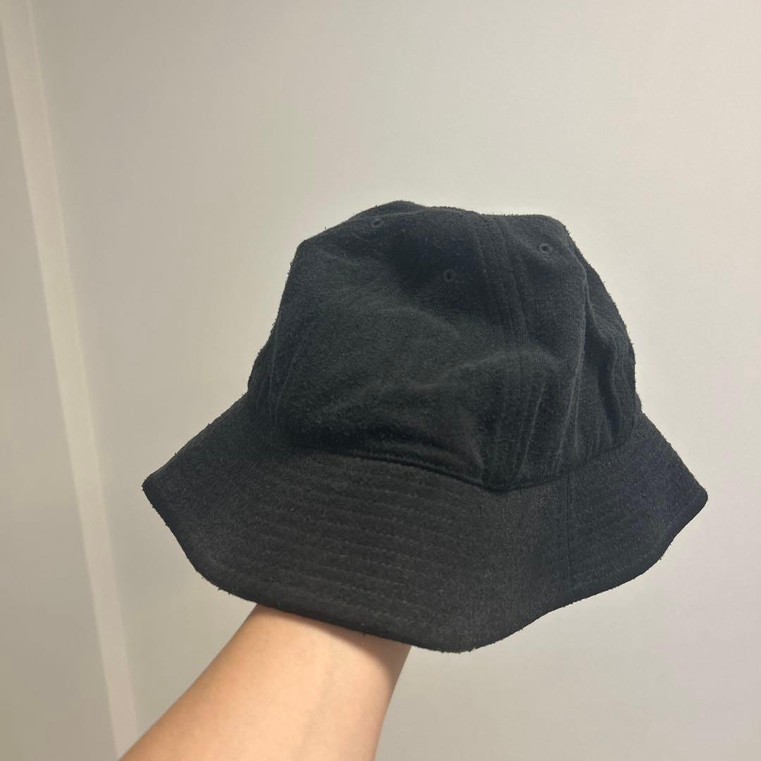 【休日SALE】 COMOLI ブラック バケットハット ほぼ未使用