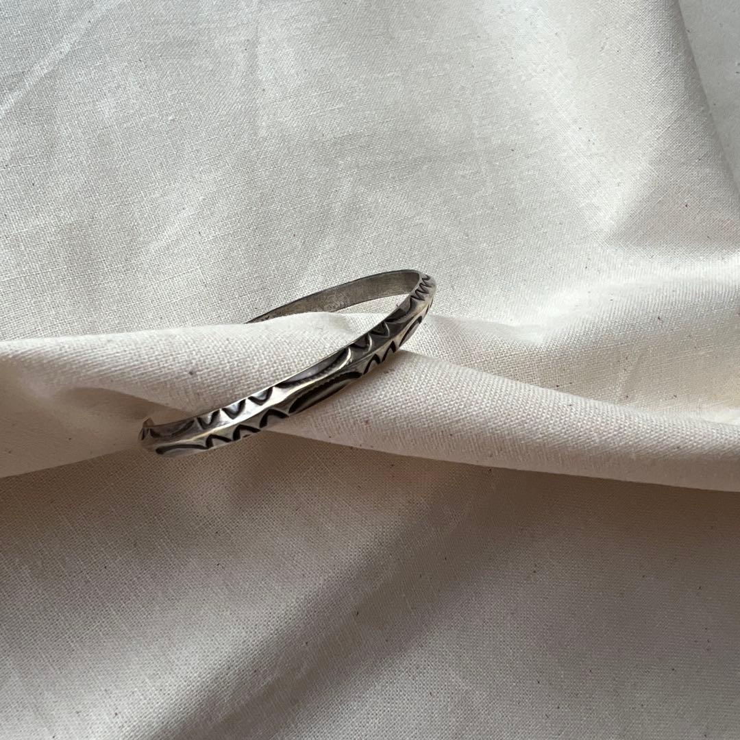 レイアダカイ　バングル