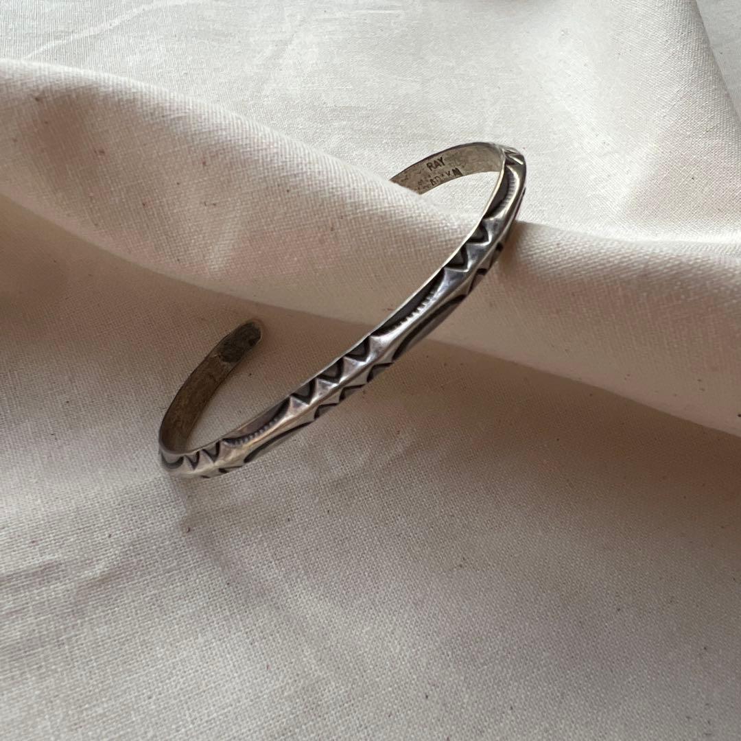 レイアダカイ　バングル