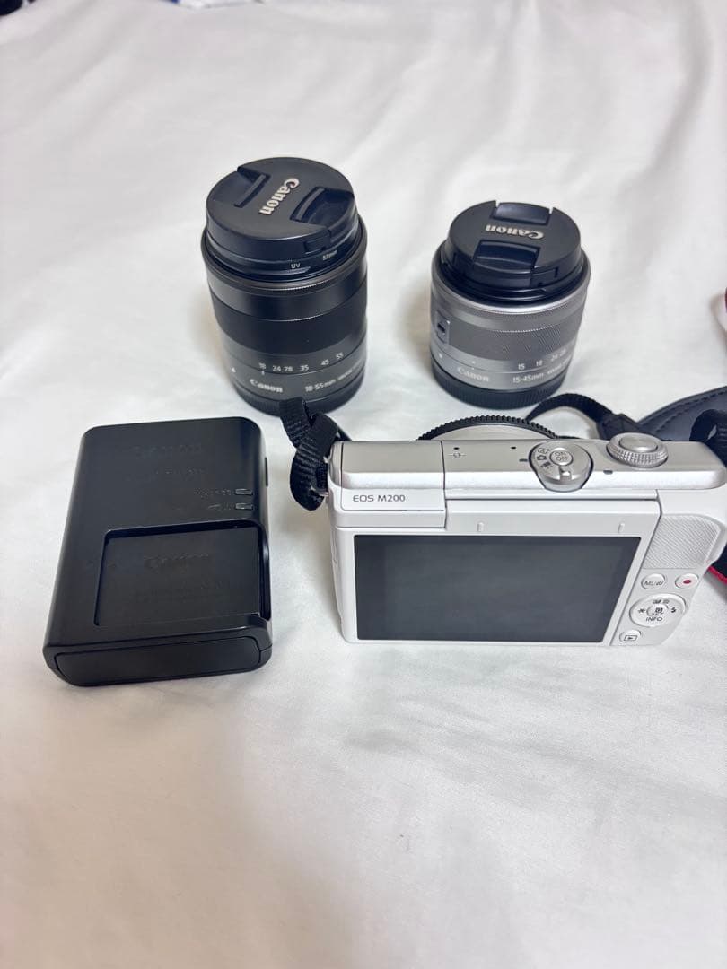 デジタルカメラ Canon EOS M200