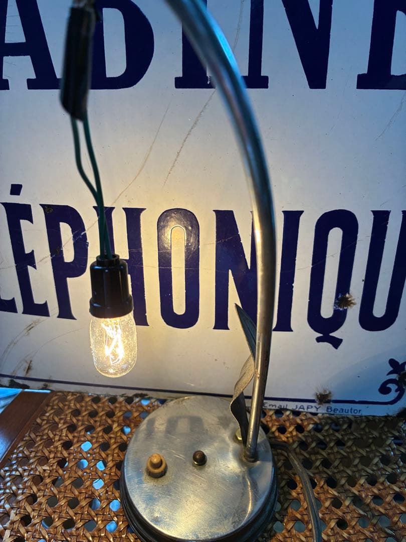 青柳アンティーク　デスク　ランプ　ベッドサイド卓上　ランプ　スズラン　レア