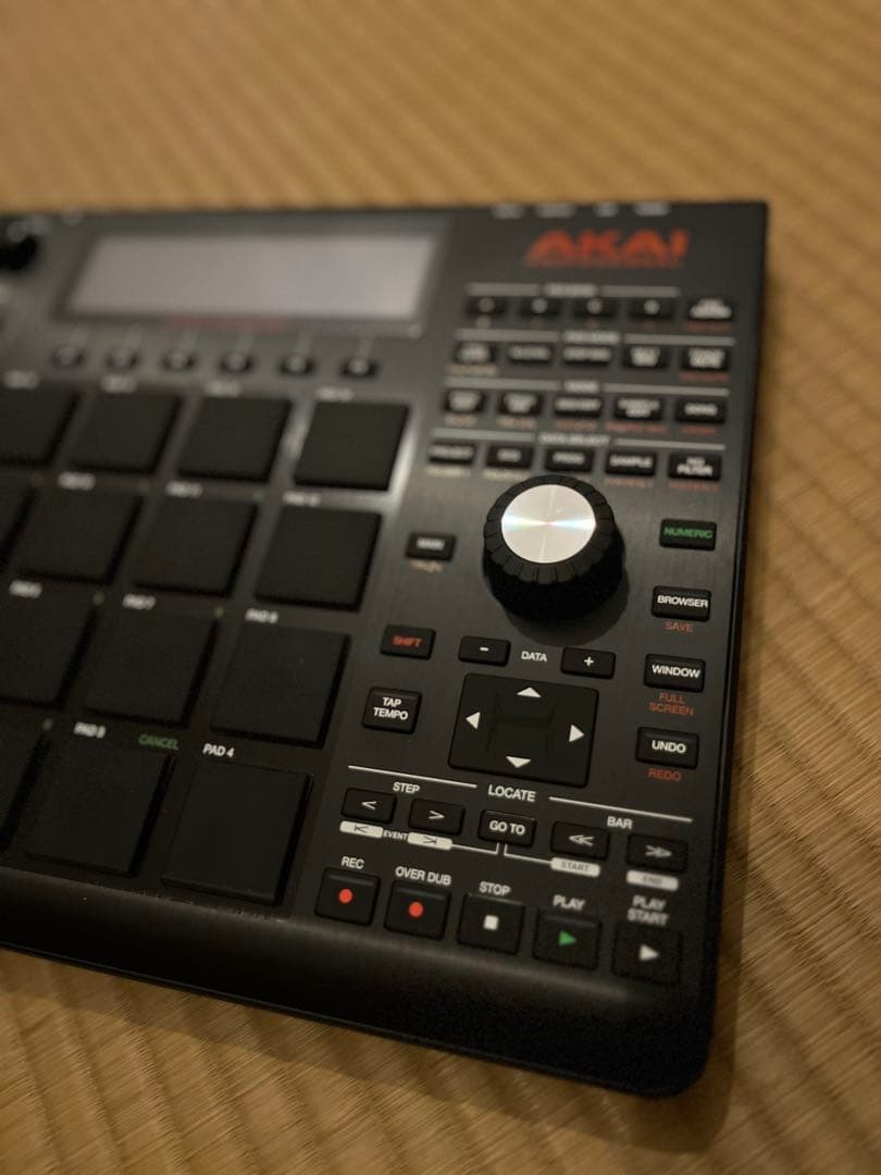 どんくん様AKAI MPC STUDIO BLACK+microkorg 37