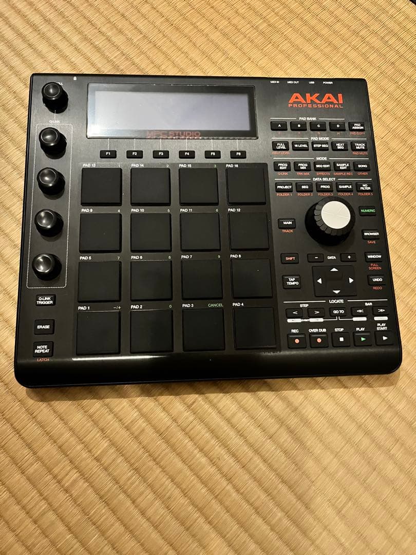 どんくん様AKAI MPC STUDIO BLACK+microkorg 37