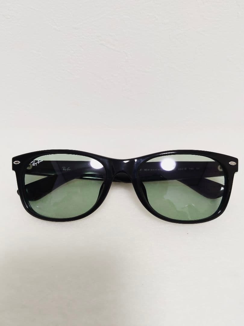 Ray-Ban レイバン ニューウェイファーラー RB2132F 601 52