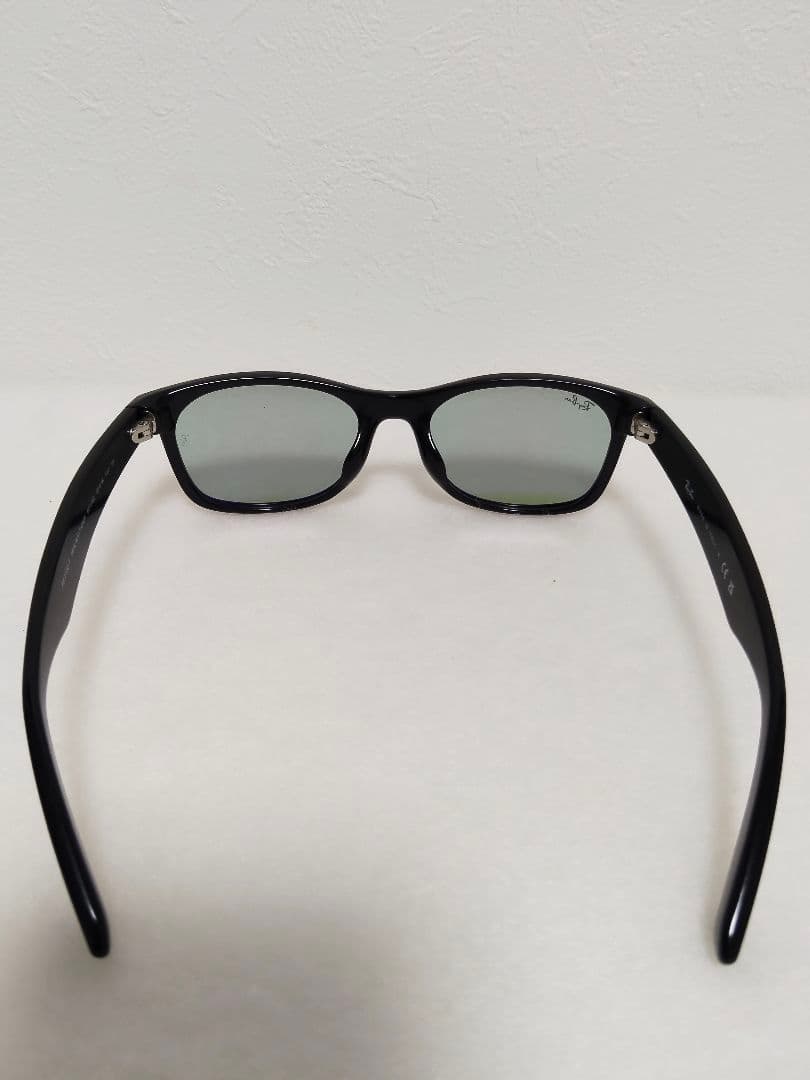 Ray-Ban レイバン ニューウェイファーラー RB2132F 601 52