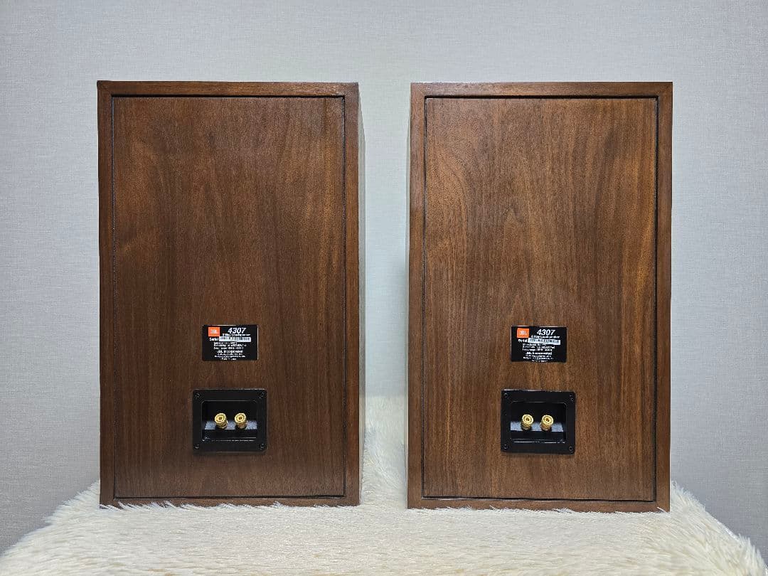 JBL 4307-3ウェイブックシェルフ型スピーカー2個セット 中古