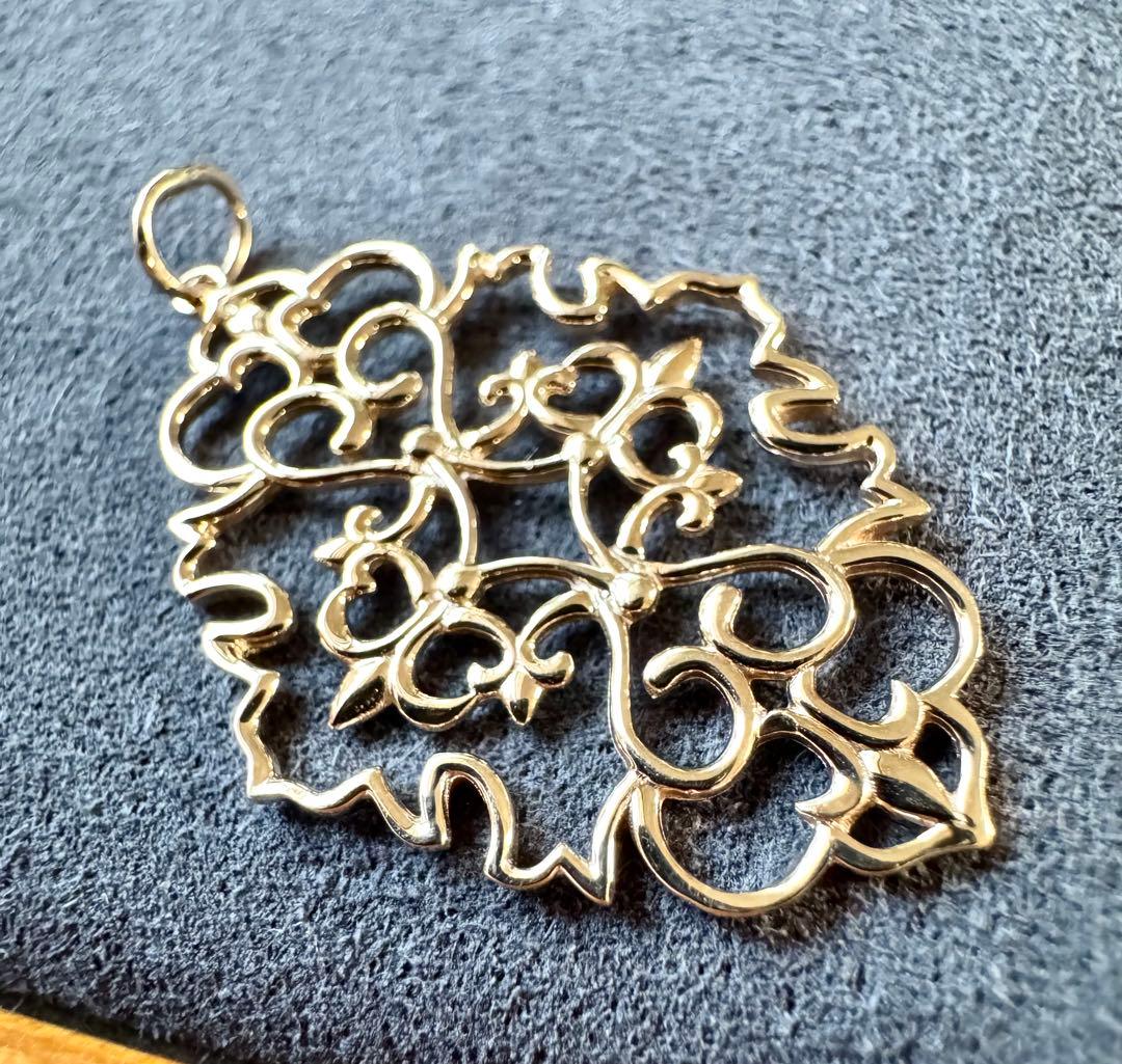 agete◆ジャスミン*K10*透かしネックレスチャーム*トップ*アガット