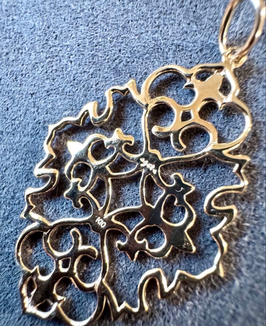 agete◆ジャスミン*K10*透かしネックレスチャーム*トップ*アガット