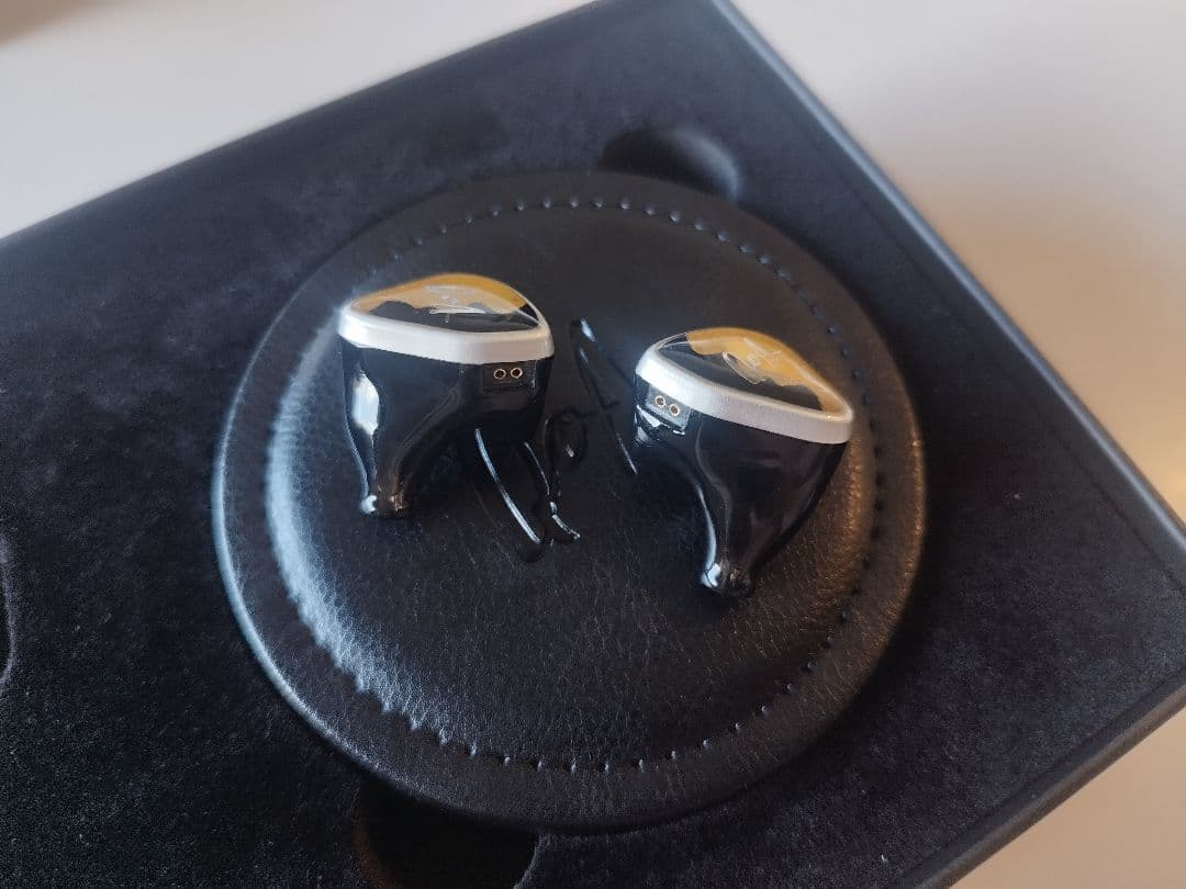 イヤホン qoa margarita