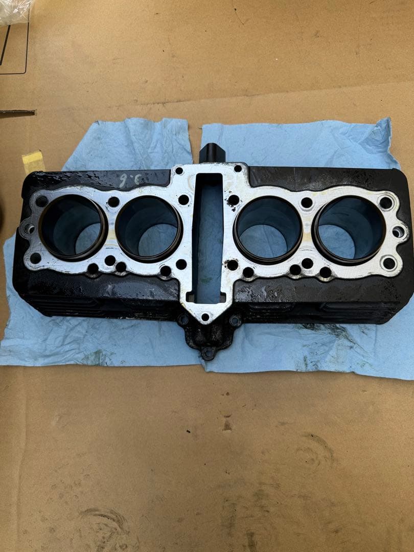 ゼファーχ シリンダー 2005年式 実働車取り外し