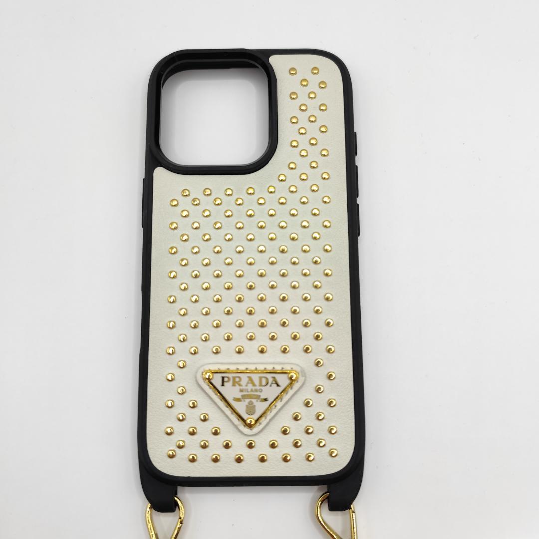 現行極美品！iPhone 16 Pro ケース 三角ロゴ レザーストラップ付