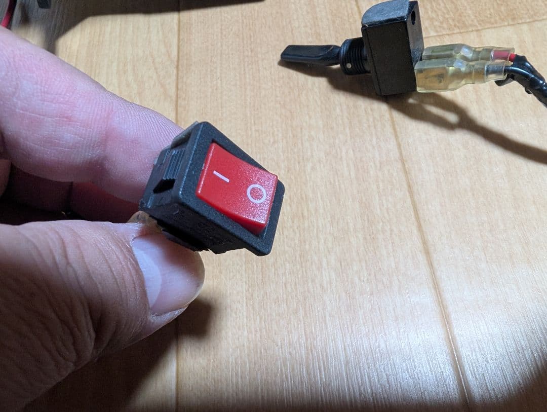 ヴォクシー　ノア　エスクァイア　80系　メテオ テールランプ