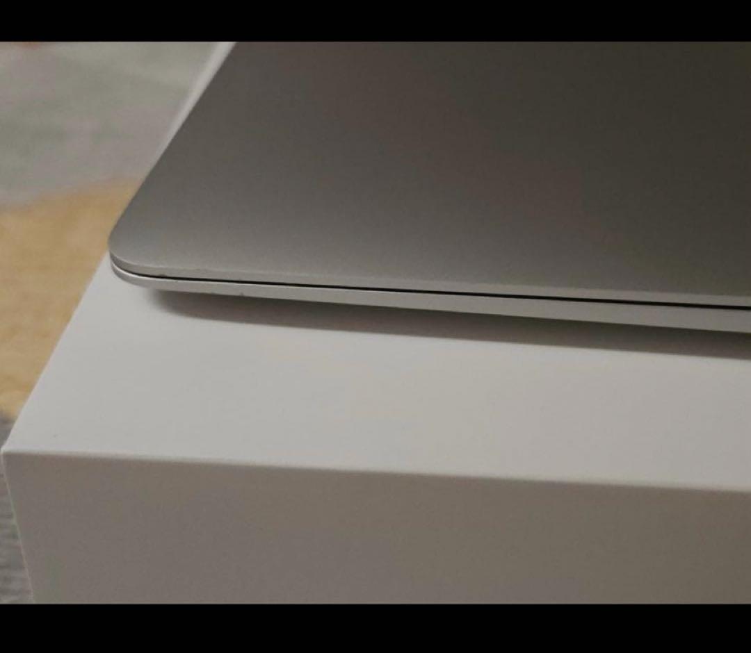 MacBookAir2020年 i5 512GB 13インチ バッテリー6回 箱