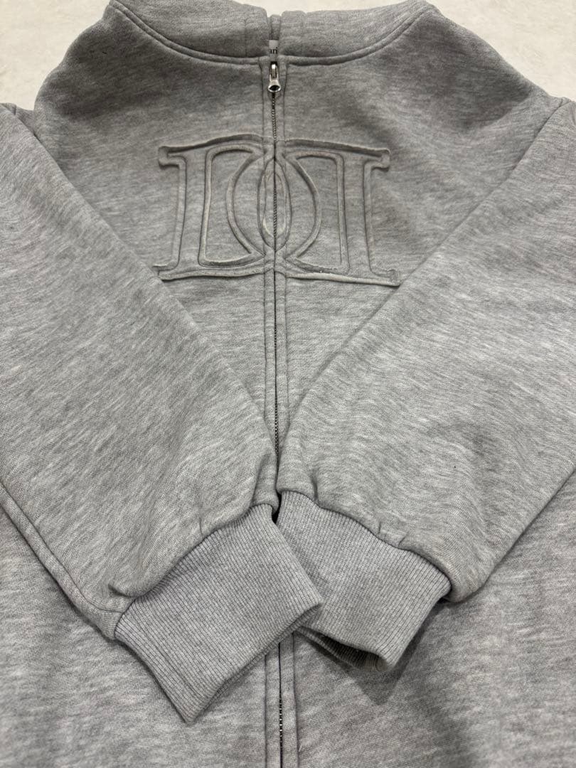 【美品】❤️Ｄaｒiｃｈ❤️アップリケＤＤロゴパーカー（ＧＲＹ）グレー
