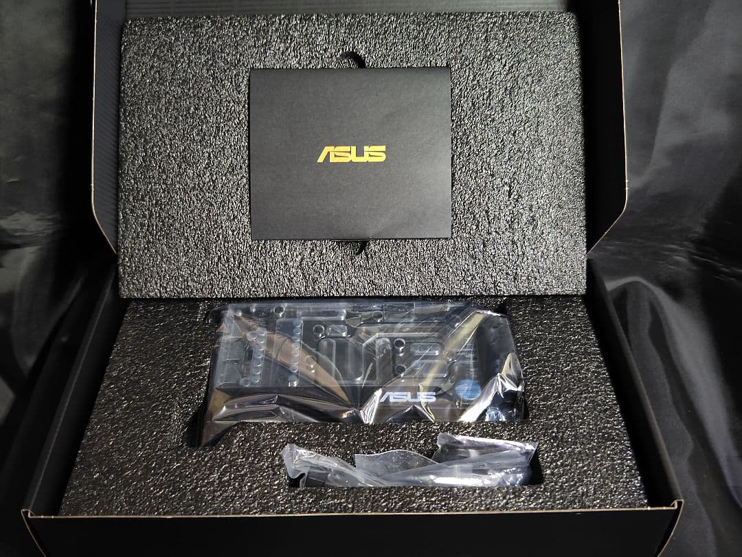 ASUS RTX3070 本格水冷 EKWBコラボモデル