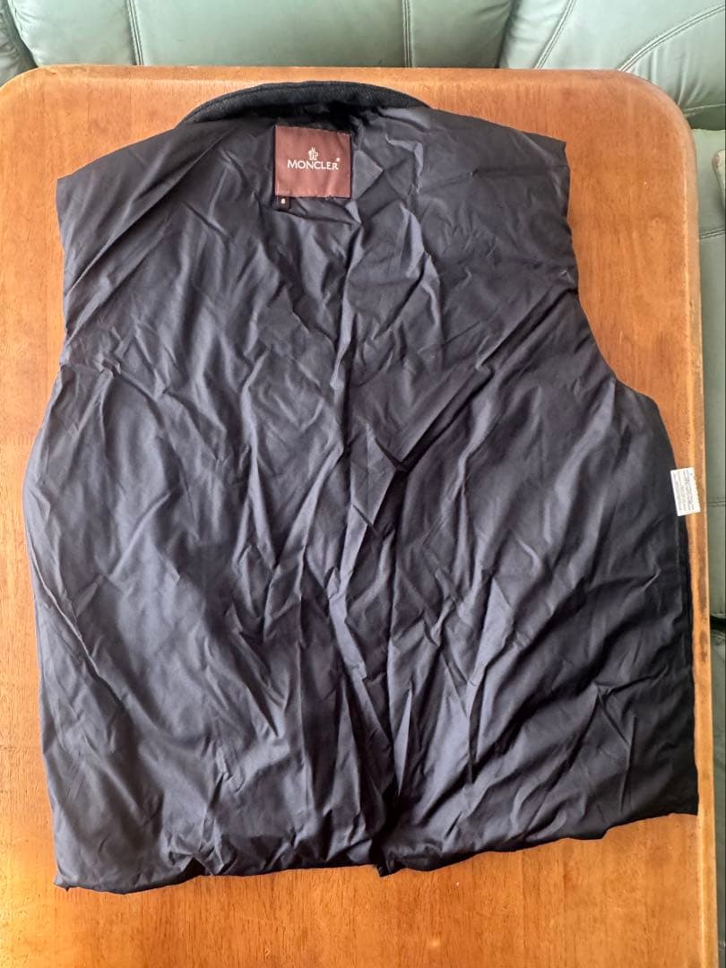 MONCLER ダウンベスト サイズ6 黒