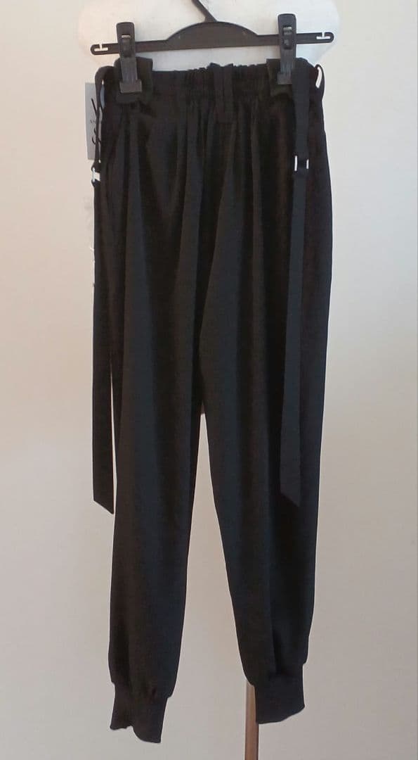 andrea&co　CHAIN SUSPENDER JOGGER PANTS