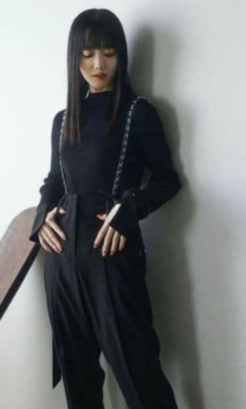 andrea&co　CHAIN SUSPENDER JOGGER PANTS