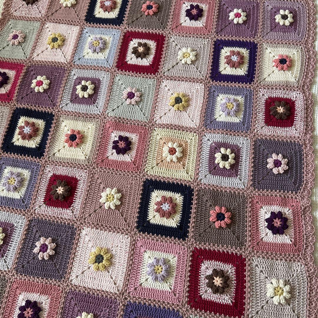 ぷっくり。お花のモチーフ編み マルチカバー 手編み ブランケット