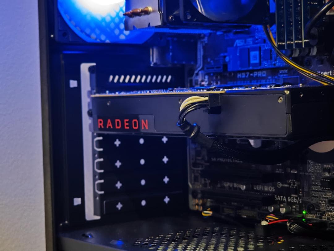 【特価限定品】ゲーミングPC Corei7 RX480 256GB Office