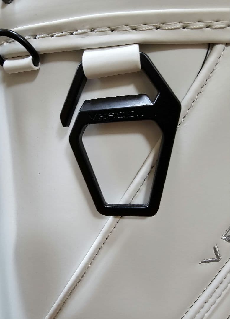 【美品】ベゼル　ホワイト キャディバッグ　 prime スタッフ　10インチ