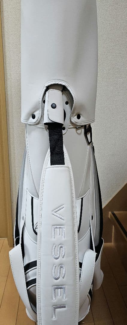 【美品】ベゼル　ホワイト キャディバッグ　 prime スタッフ　10インチ