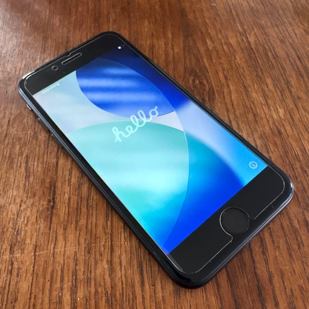 平尾iPhone SE第二世代 Black 64G バッテリー80%