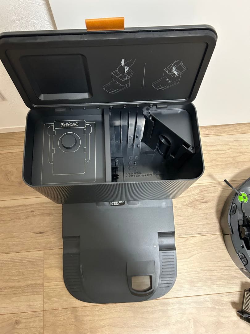 Roomba j7+ ルンバ　ロボット 掃除機