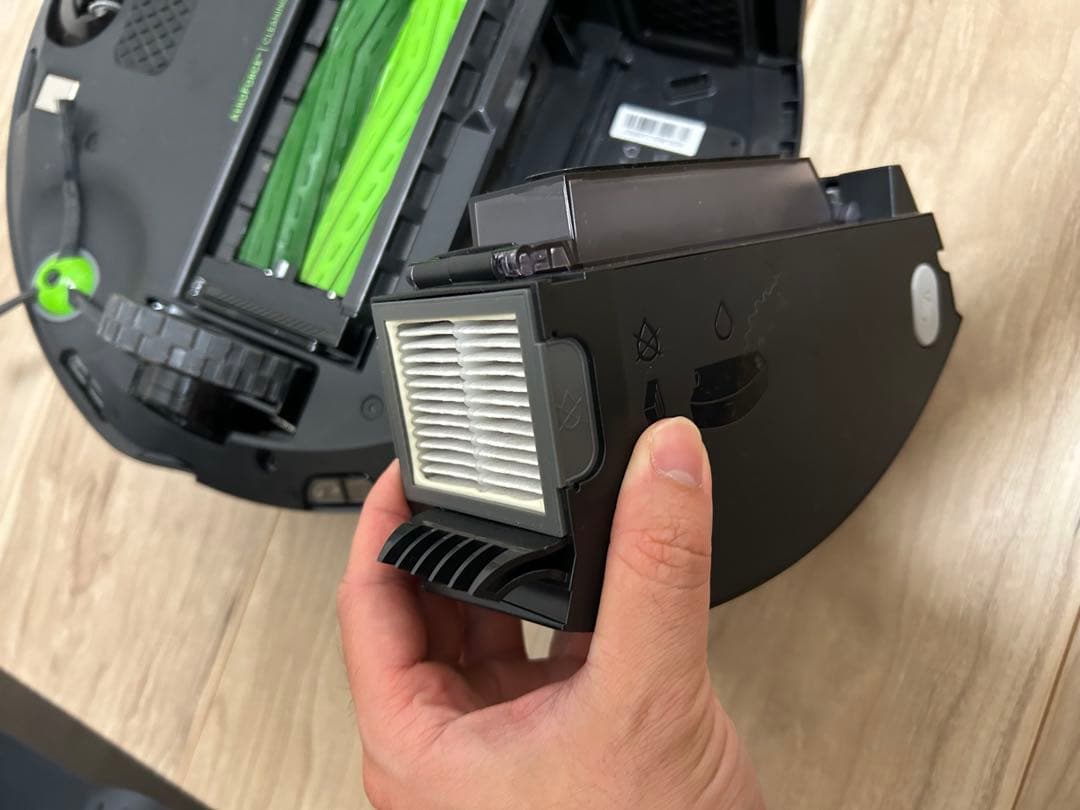 Roomba j7+ ルンバ　ロボット 掃除機