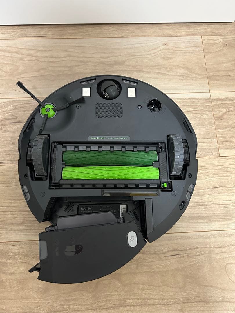 Roomba j7+ ルンバ　ロボット 掃除機