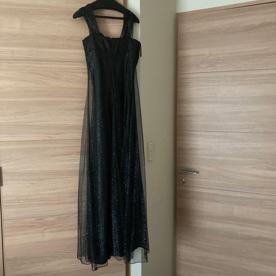 黒のグリッターロングドレス
