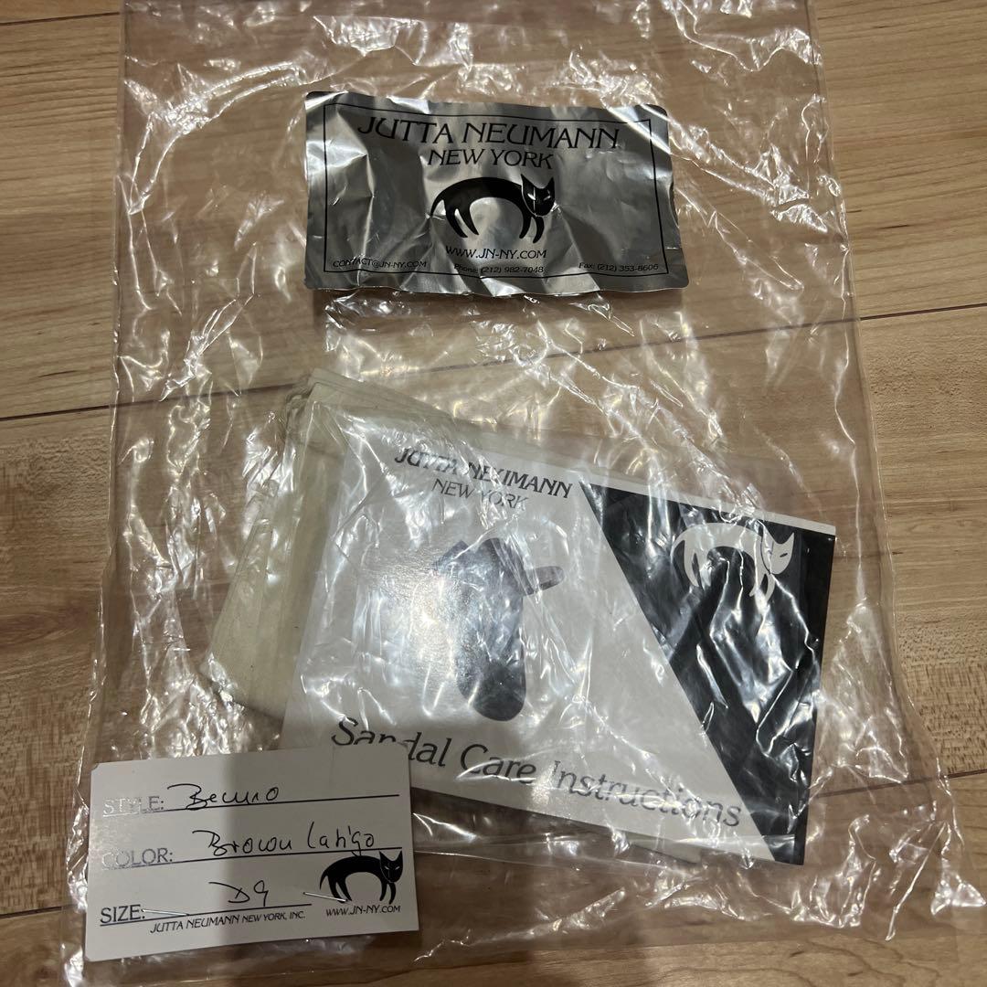 ユッタニューマン　ベンノ　D9