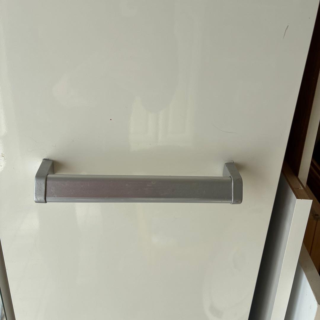 引き取り限定　白のシューズボックス