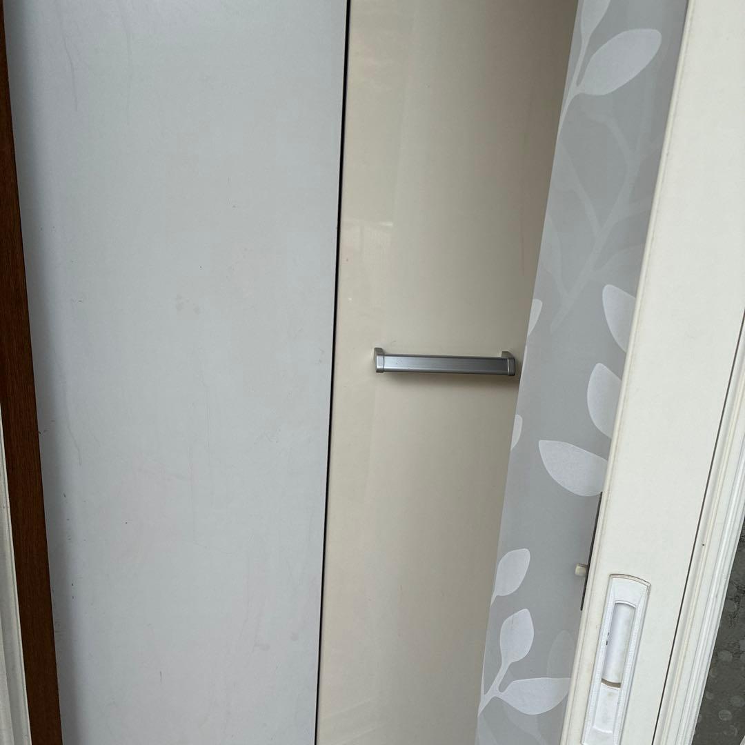 引き取り限定　白のシューズボックス