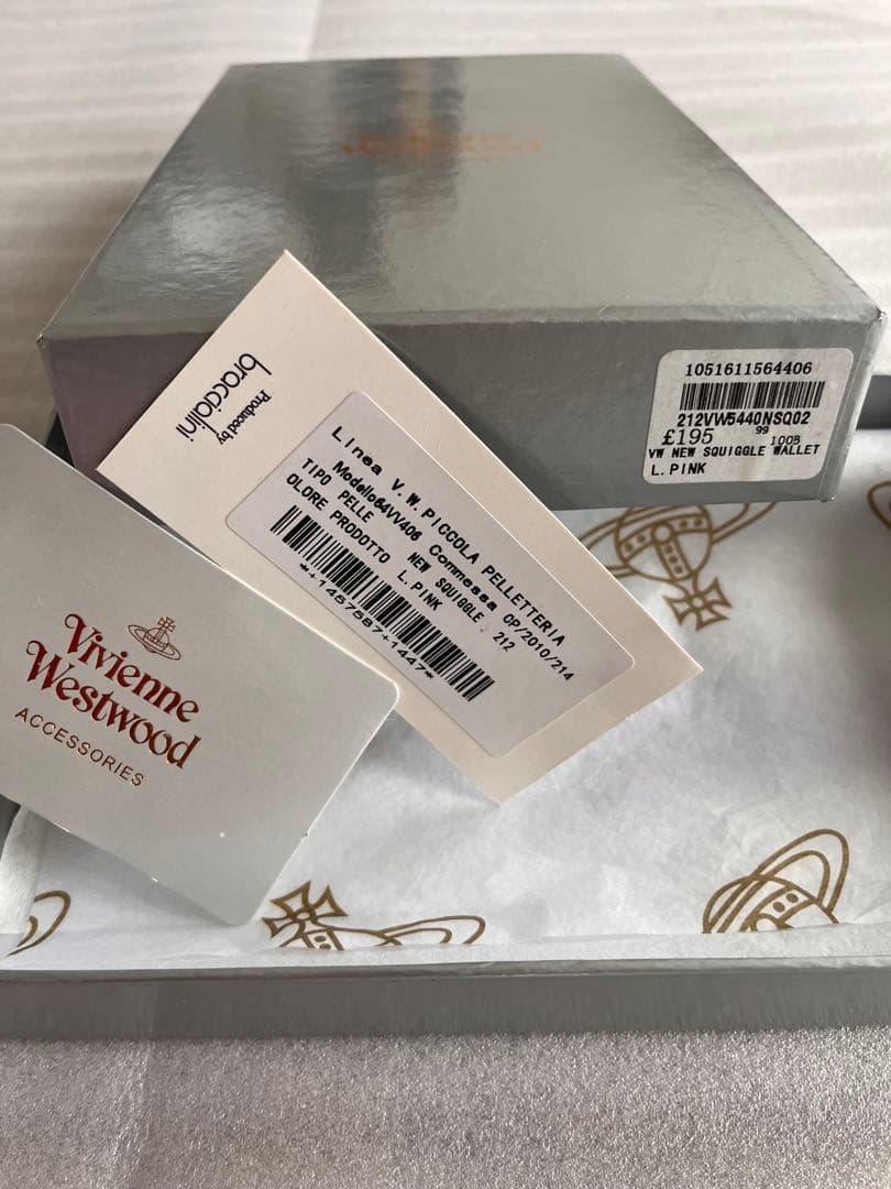値下げ！Vivienne Westwood ヴィヴィアン ピンク長財布