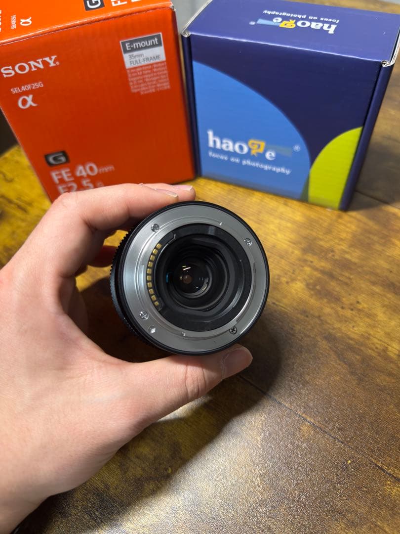 美品 _SONY FE 40mm F2.5 G haogフード&保護フィルター付