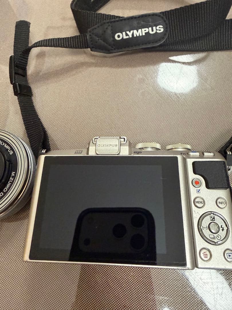 デジタルカメラ OLYMPUS PEN E-PL7